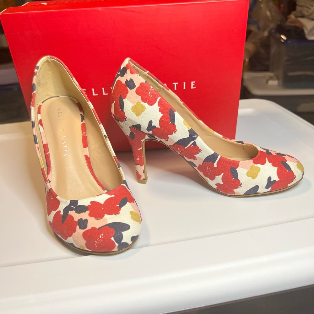 Kelly & Katie Coderno Pump